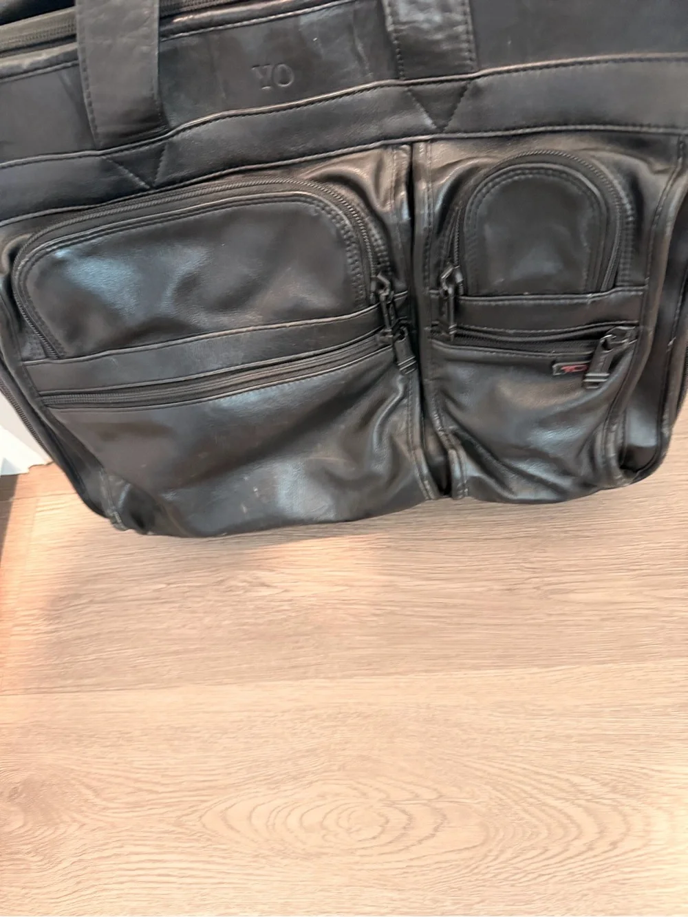 Tumi Leather 2-Wheeler Expandable Leather Laptop Briefcase #96003D4 Black Carry